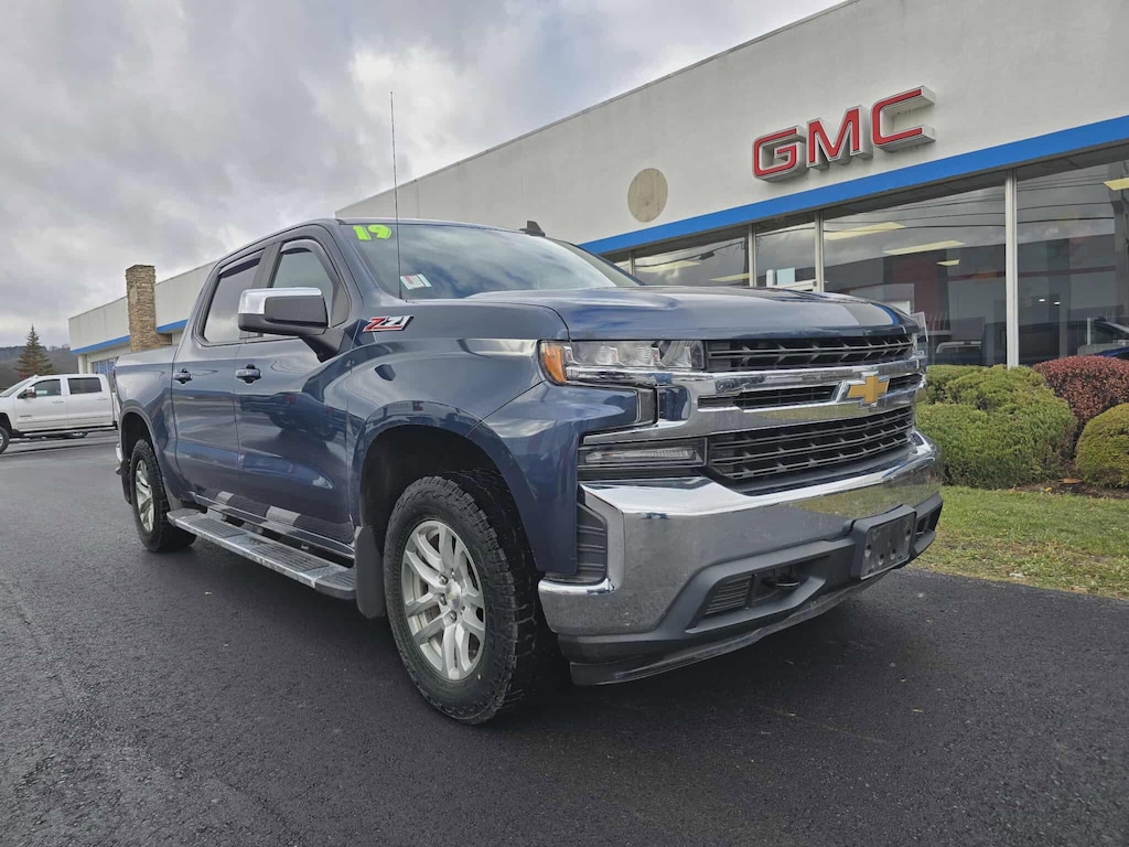 Used 2019 Chevrolet Silverado 1500 LT Truck Crew Cab