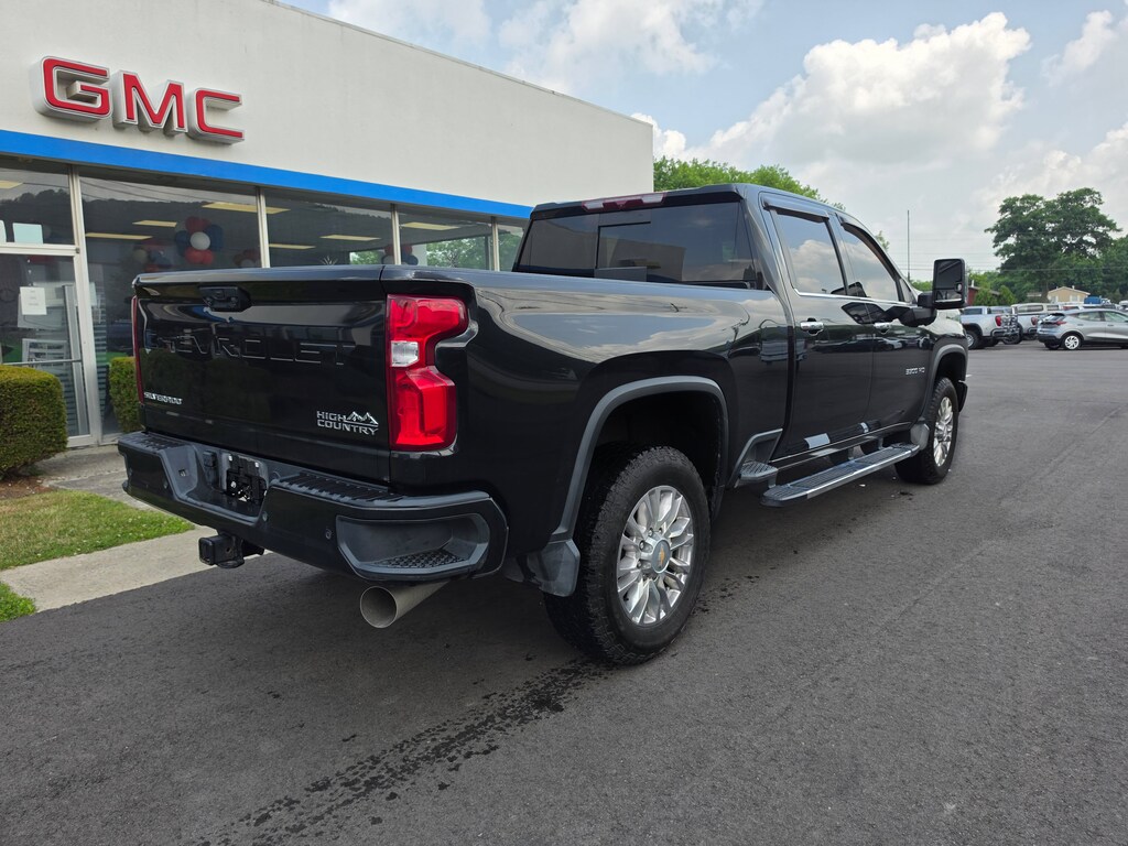 Used 2023 Chevrolet Silverado 3500HD High Country Truck Crew Cab