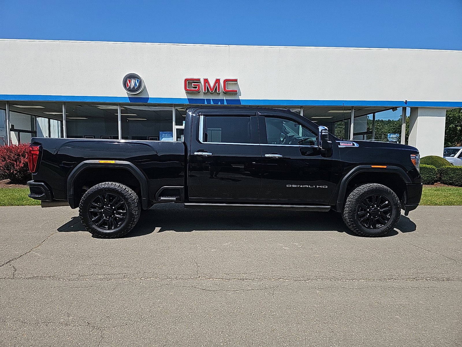 Used 2021 GMC Sierra 2500 Denali HD Denali with VIN 1GT49REY8MF196251 for sale in Montoursville, PA