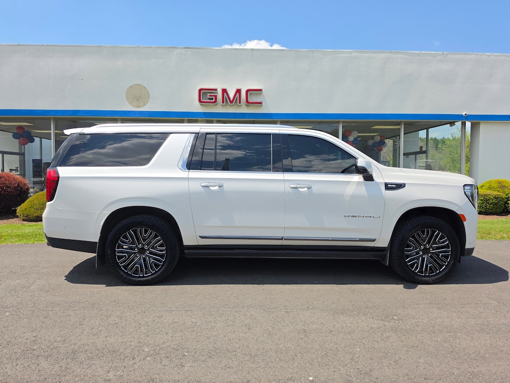 Used 2023 GMC Yukon XL Denali Ultimate SUV