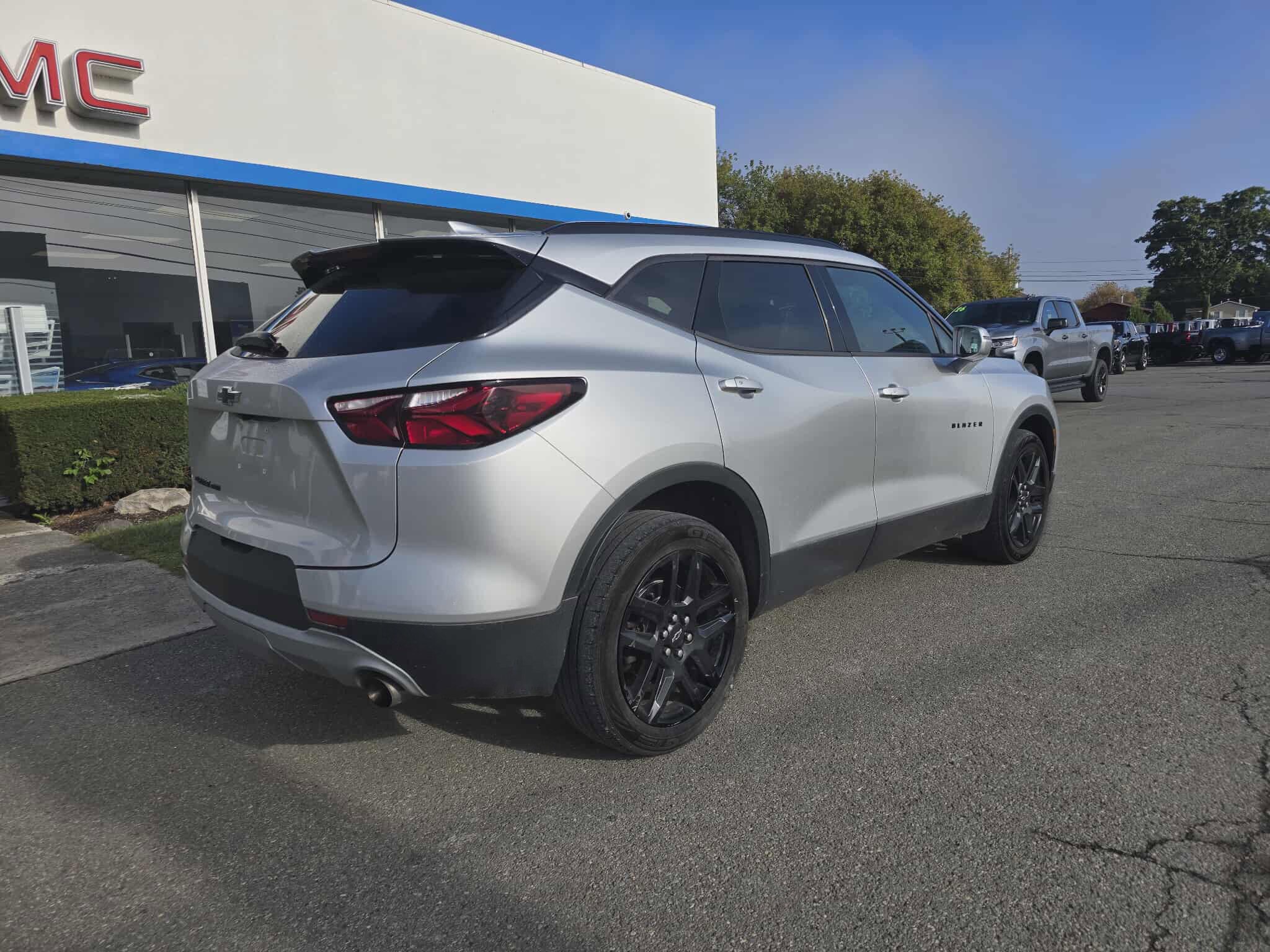 2019 Chevrolet Blazer 2LT photo 3