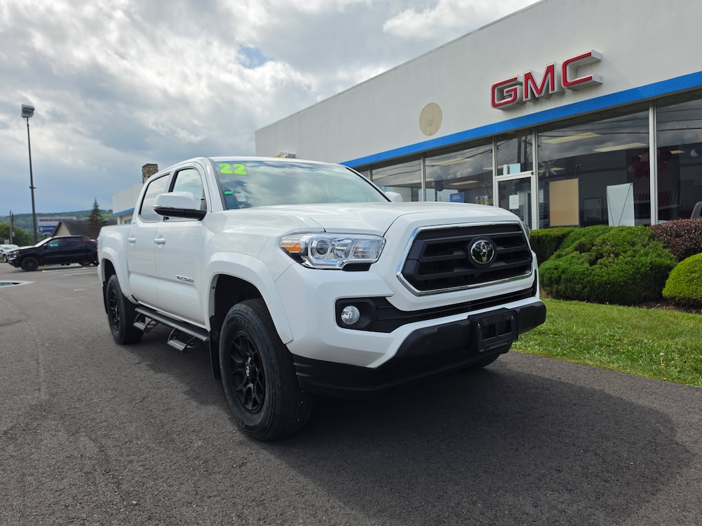 Used 2022 Toyota Tacoma 4WD SR5 Truck Double Cab