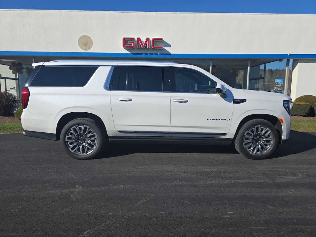 Used 2023 GMC Yukon XL Denali Ultimate SUV