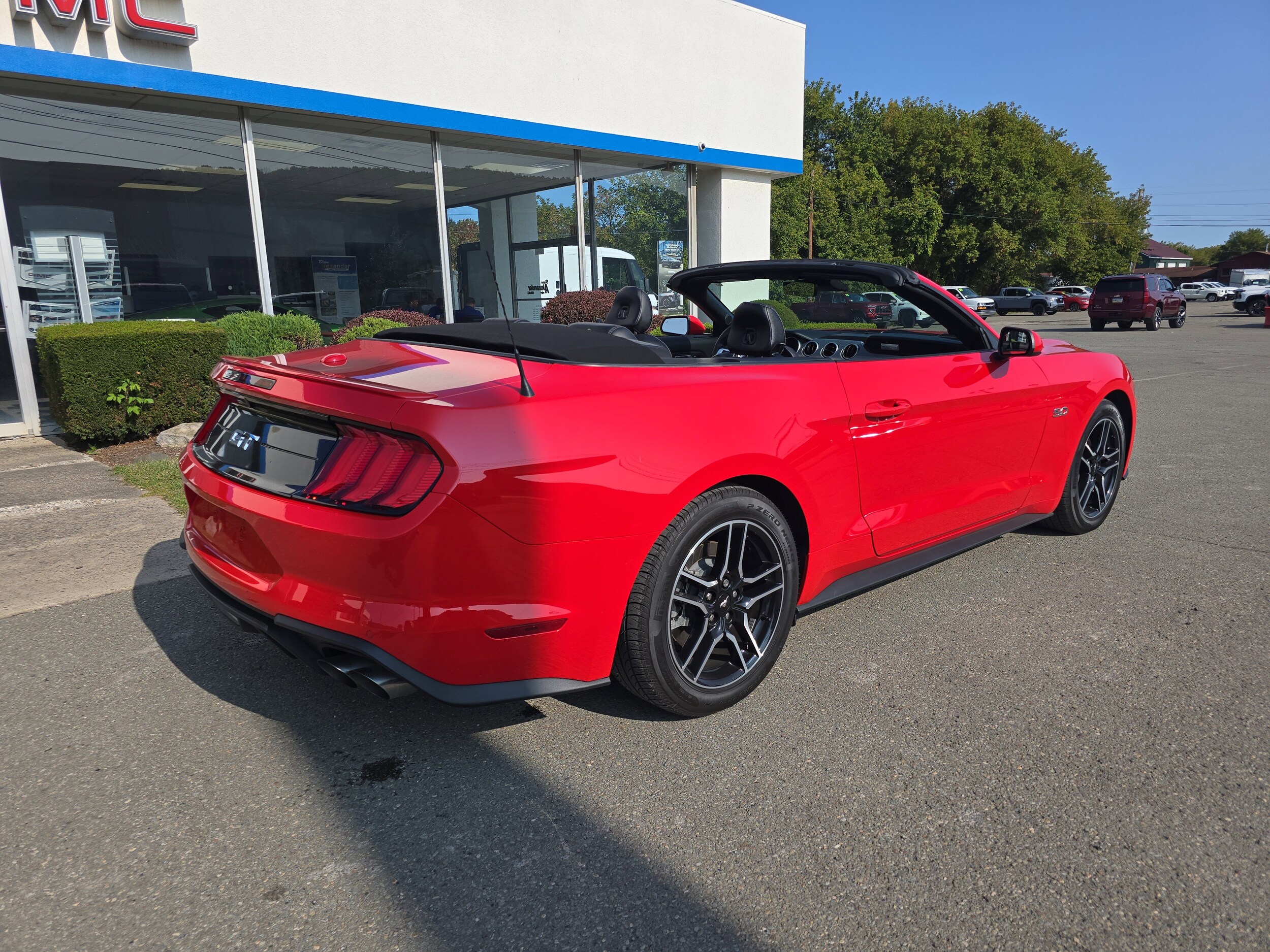 2022 Ford Mustang GT Premium Convertible photo 3