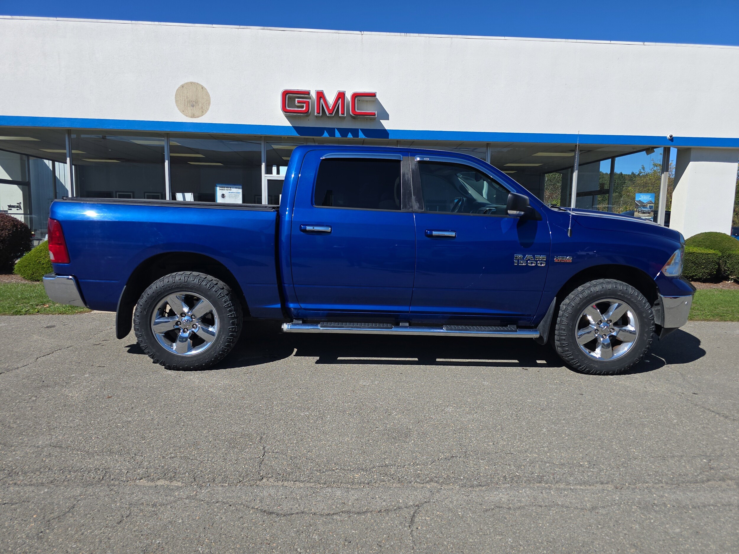 2016 Ram 1500 Big Horn photo 2