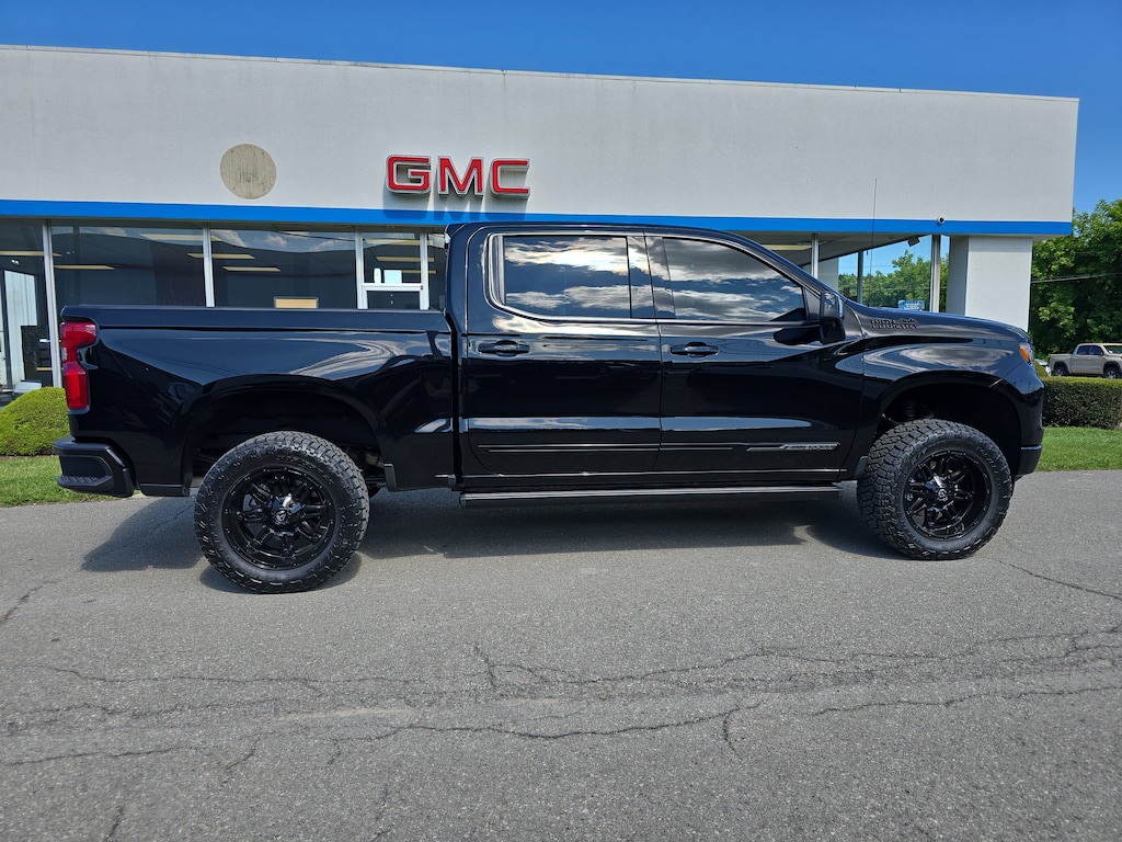 Used 2025 Chevrolet Silverado 1500 High Country Truck Crew Cab