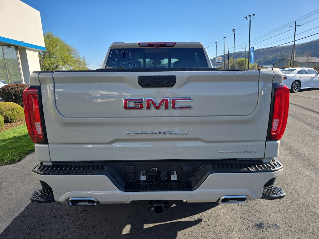 New 2026 GMC Sierra 1500 Denali Truck Crew Cab