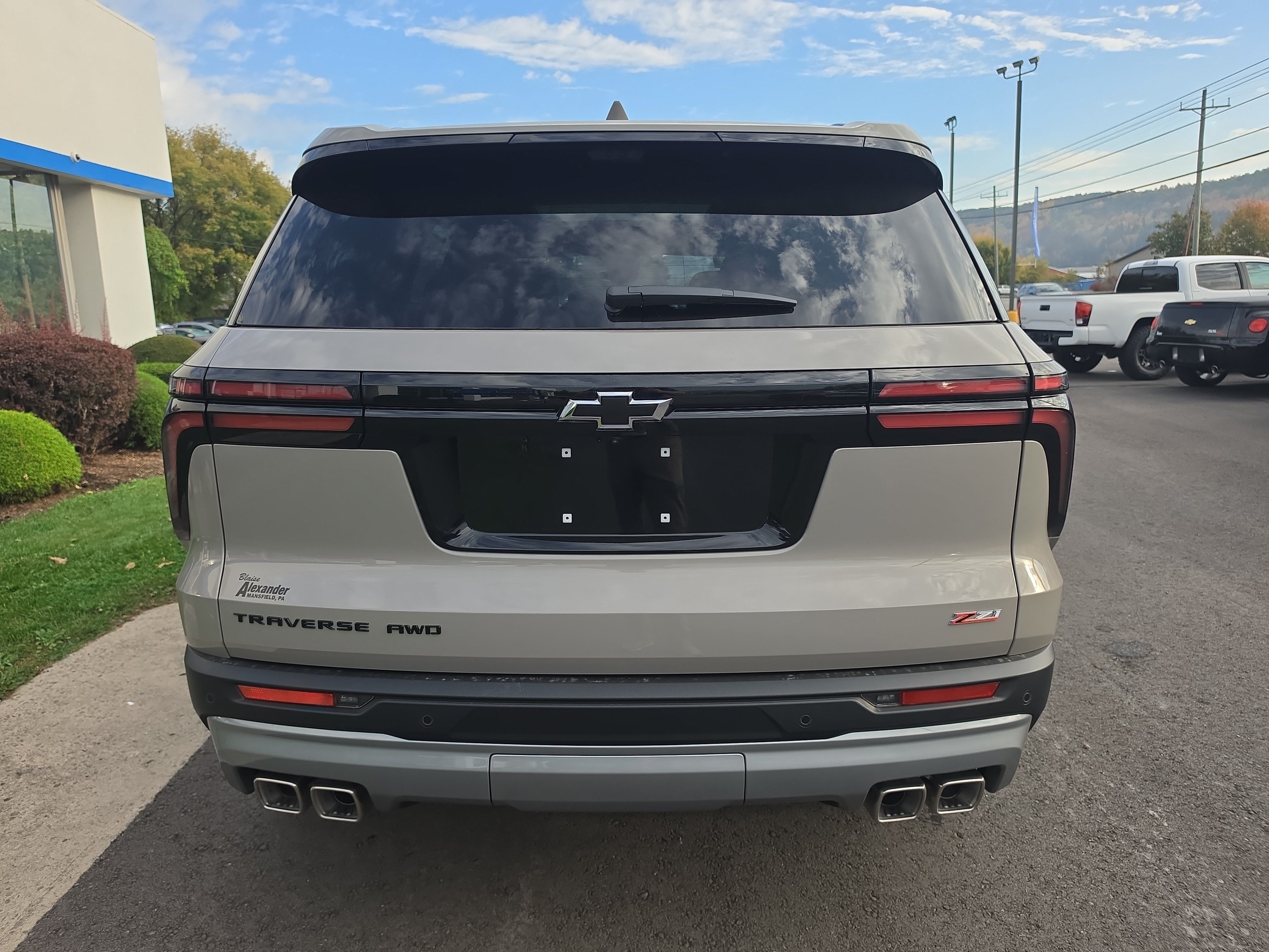 New 2027 Chevrolet Traverse AWD Z71 SUV