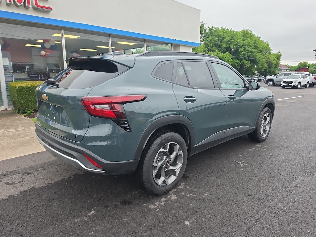 Used 2026 Chevrolet Trax LT SUV