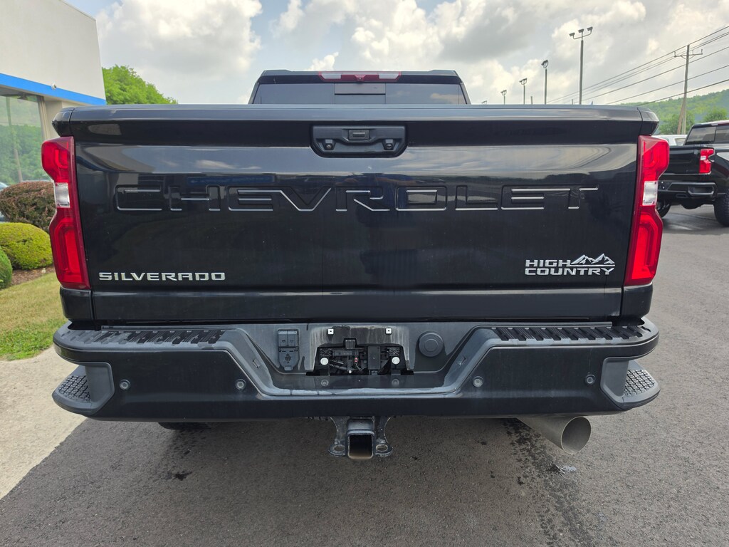 Used 2023 Chevrolet Silverado 3500HD High Country Truck Crew Cab