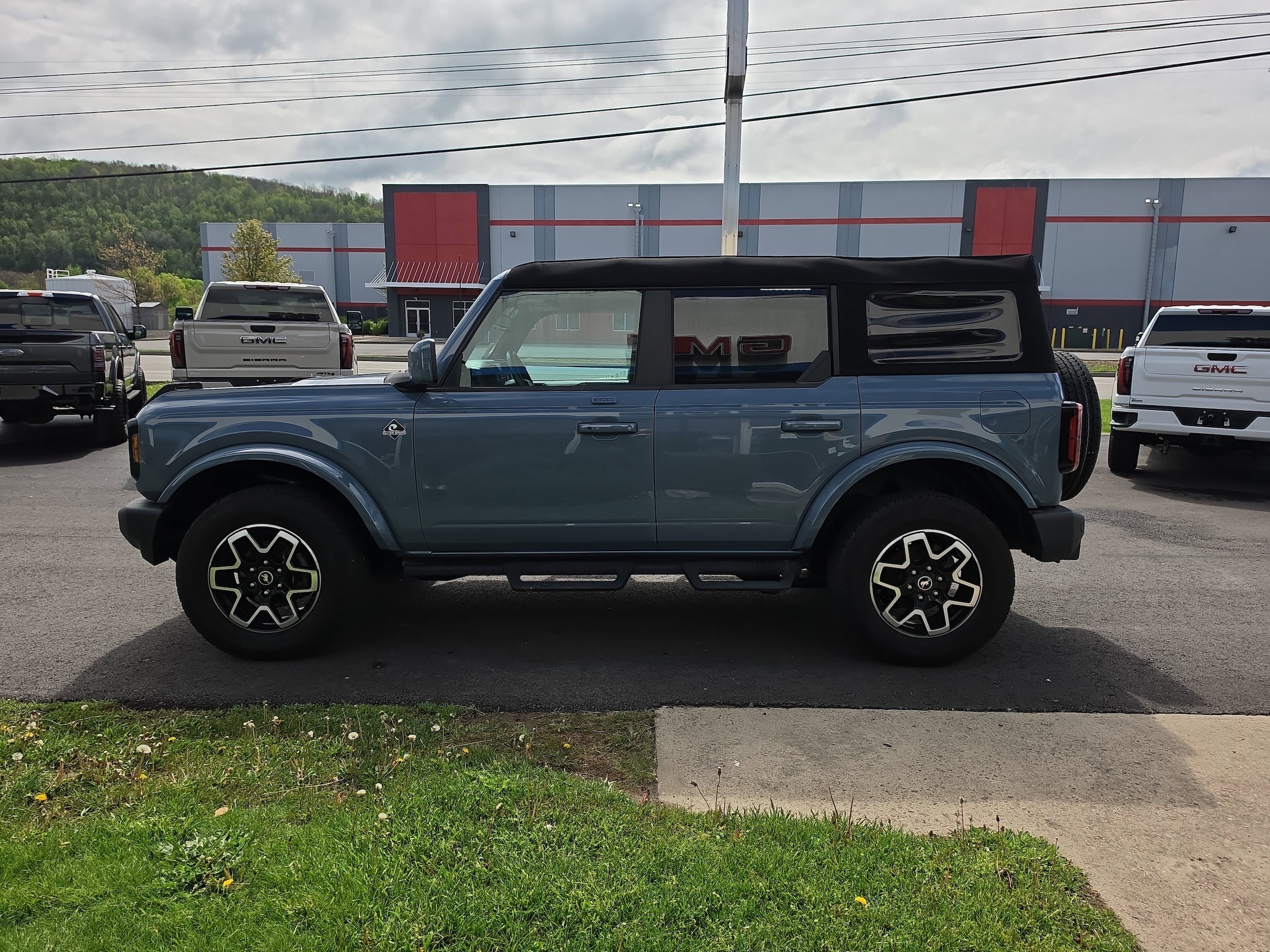 2023 Ford Bronco 4-Door Outer Banks - Photo 7