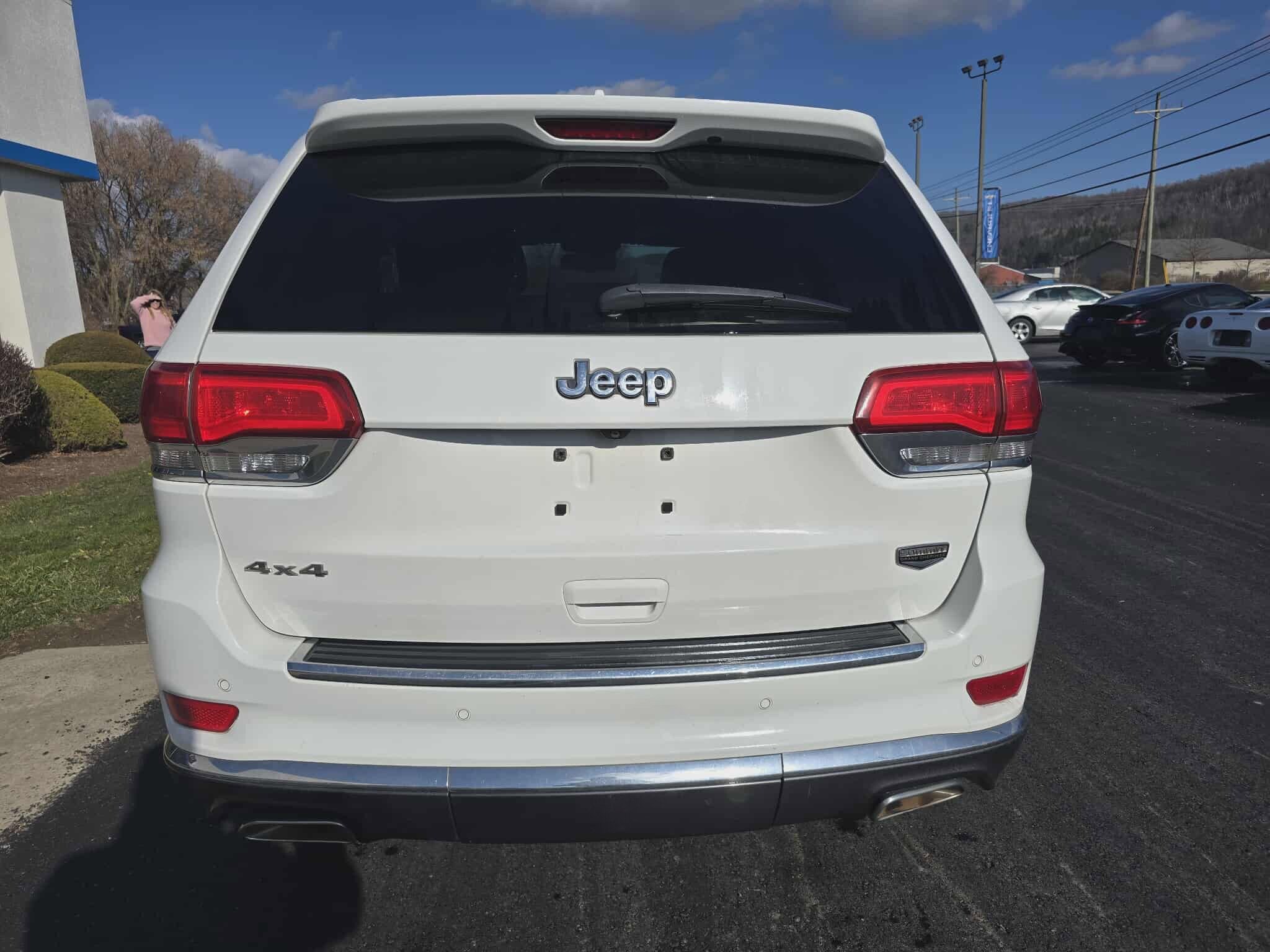 2014 Jeep Grand Cherokee Summit photo 4