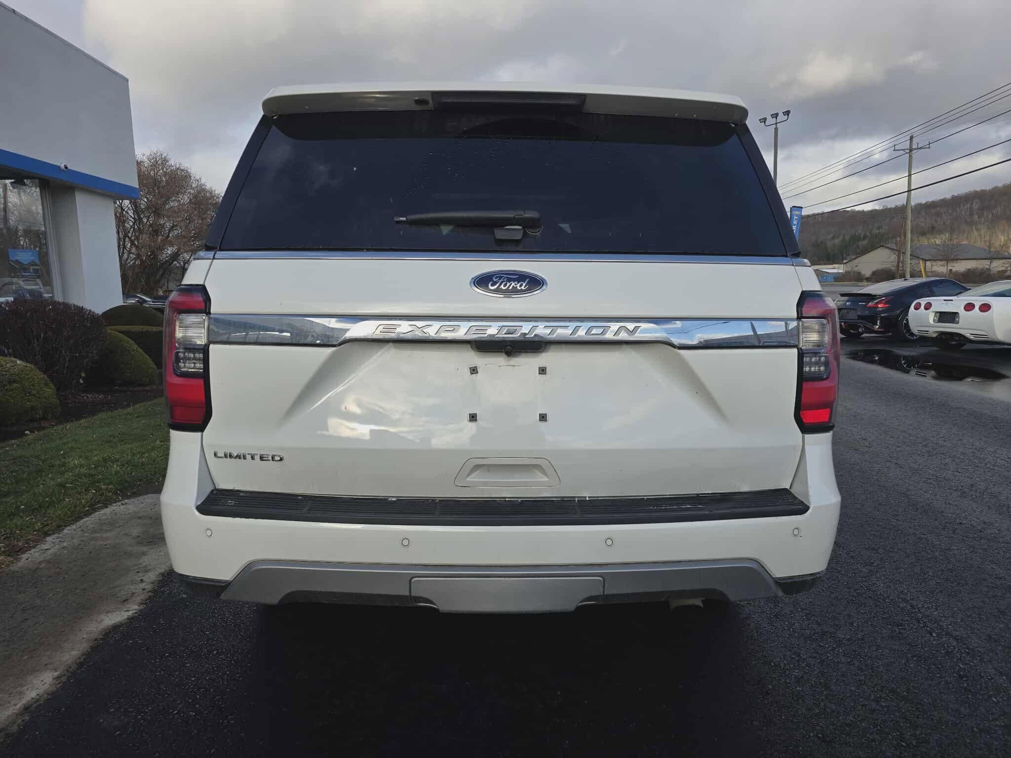 2020 Ford Expedition Limited photo 4