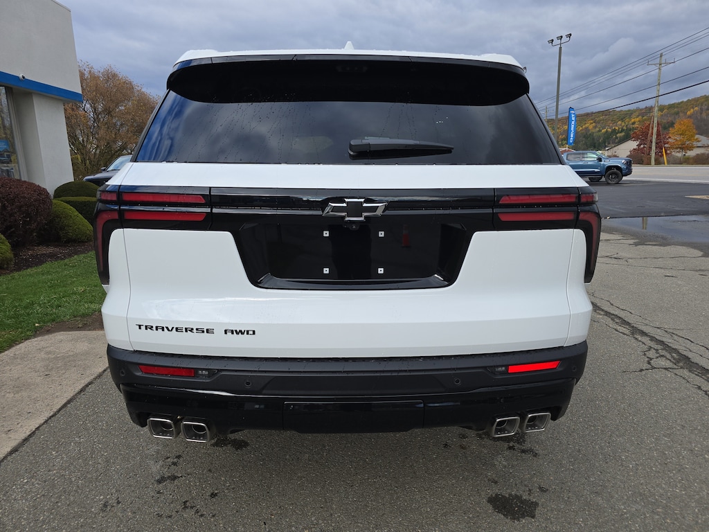 New 2026 Chevrolet Traverse AWD LT SUV