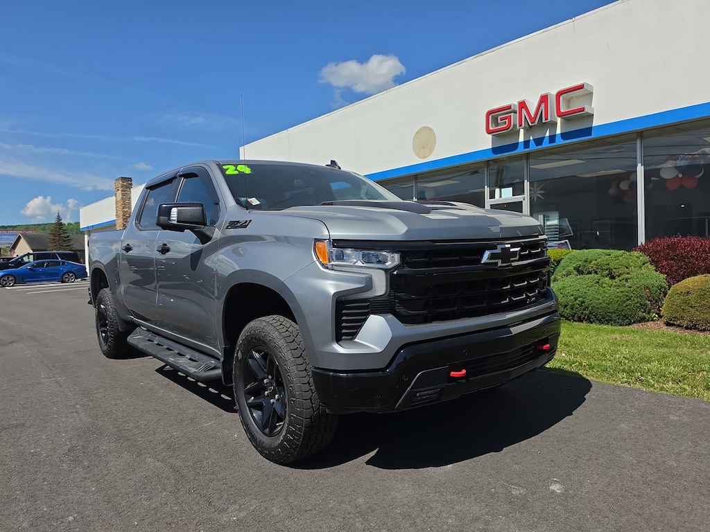 Used 2024 Chevrolet Silverado 1500 LT Trail Boss Truck Crew Cab