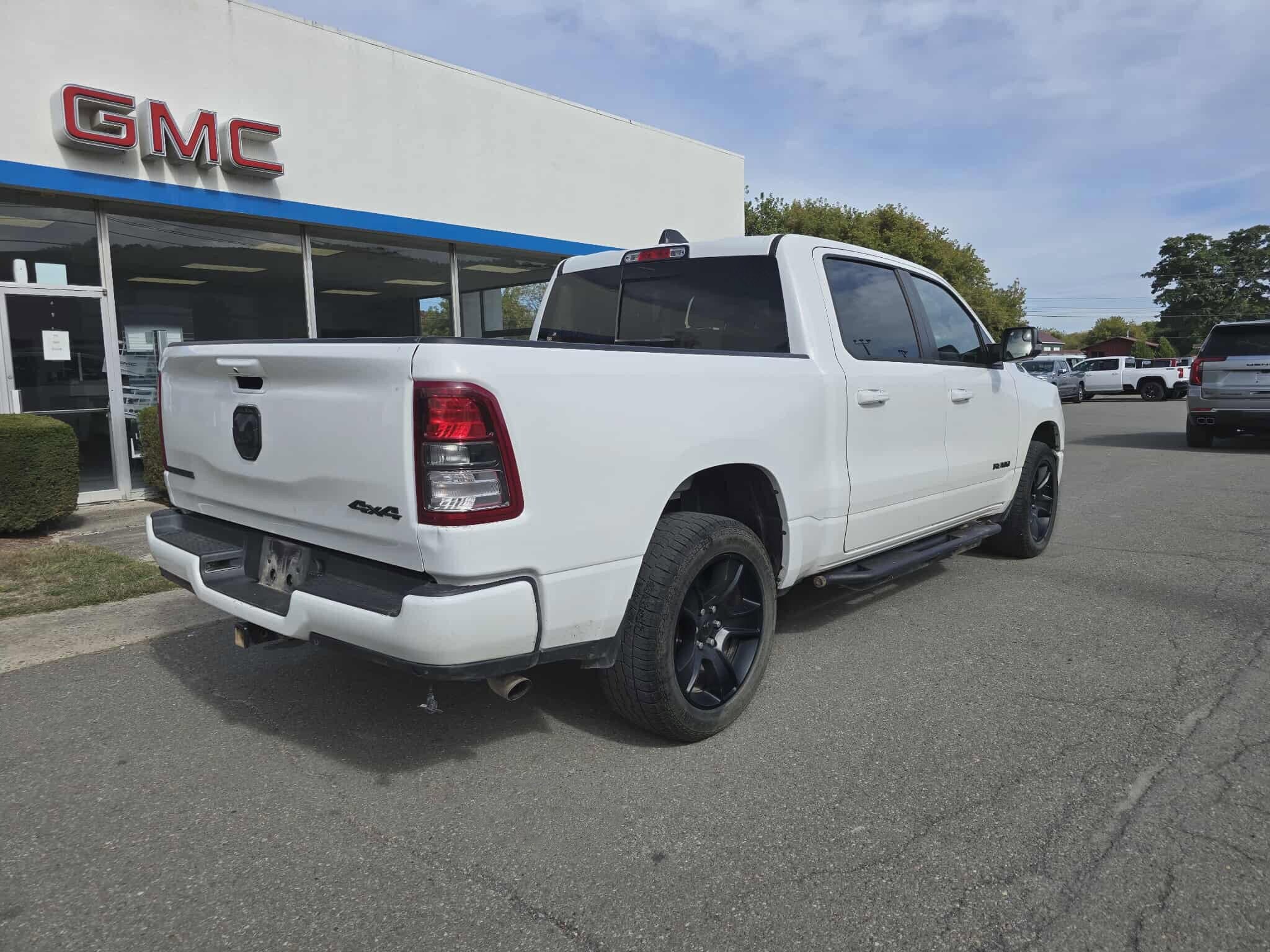 2022 Ram 1500 Big Horn photo 2