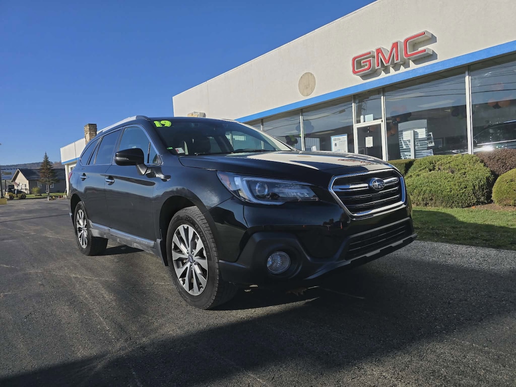 Used 2019 Subaru Outback Touring SUV