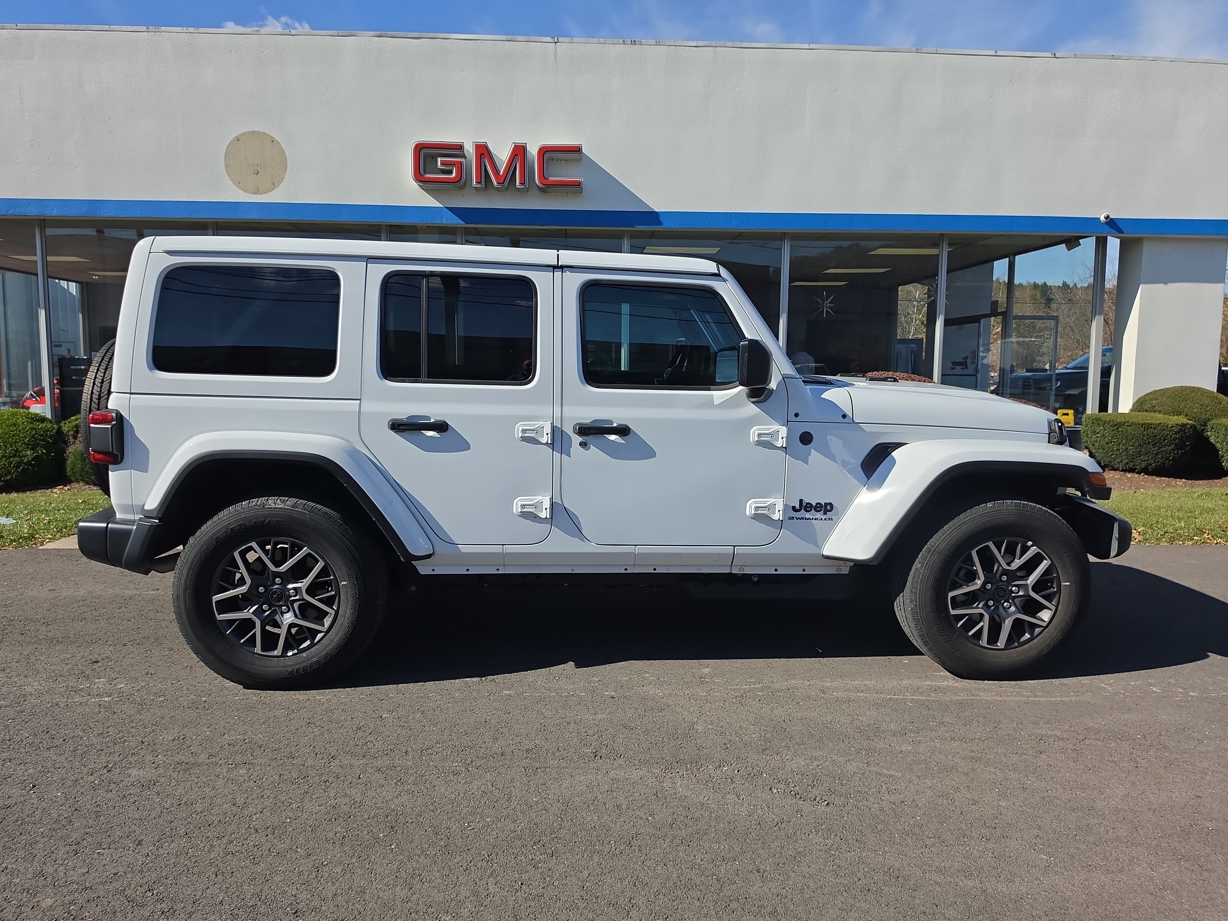 Used 2026 Jeep Wrangler Sahara SUV