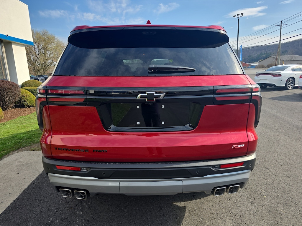 New 2026 Chevrolet Traverse AWD Z71 SUV