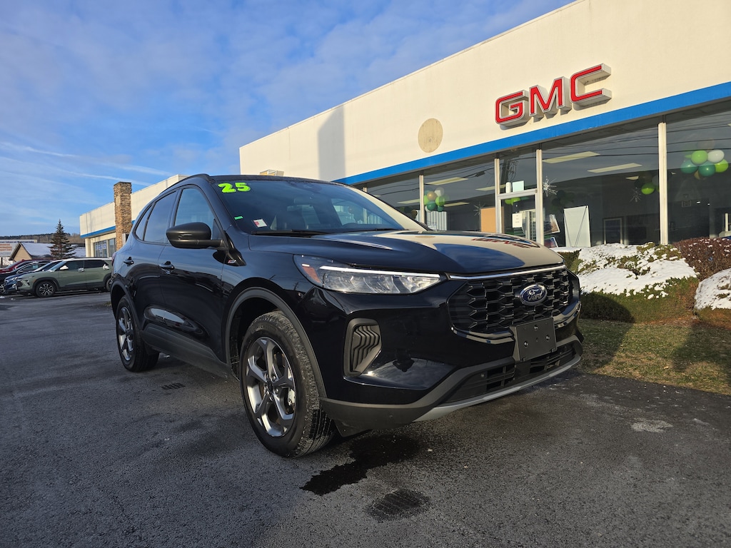 Used 2025 Ford Escape ST-Line SUV