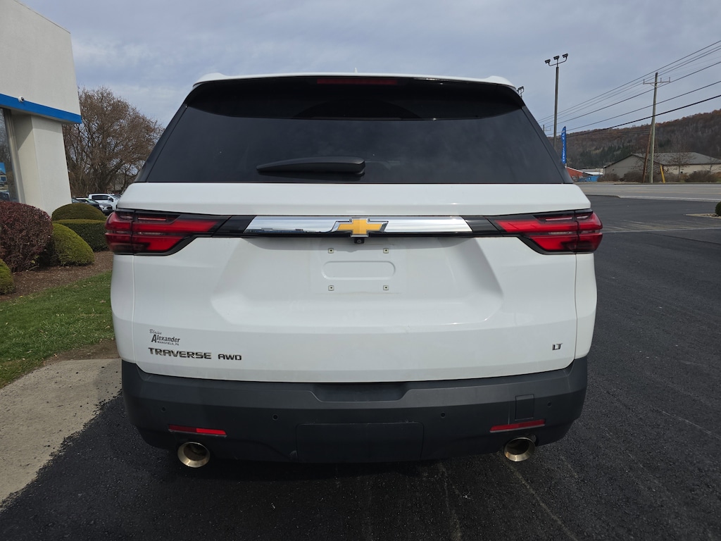 Used 2023 Chevrolet Traverse LT Cloth SUV