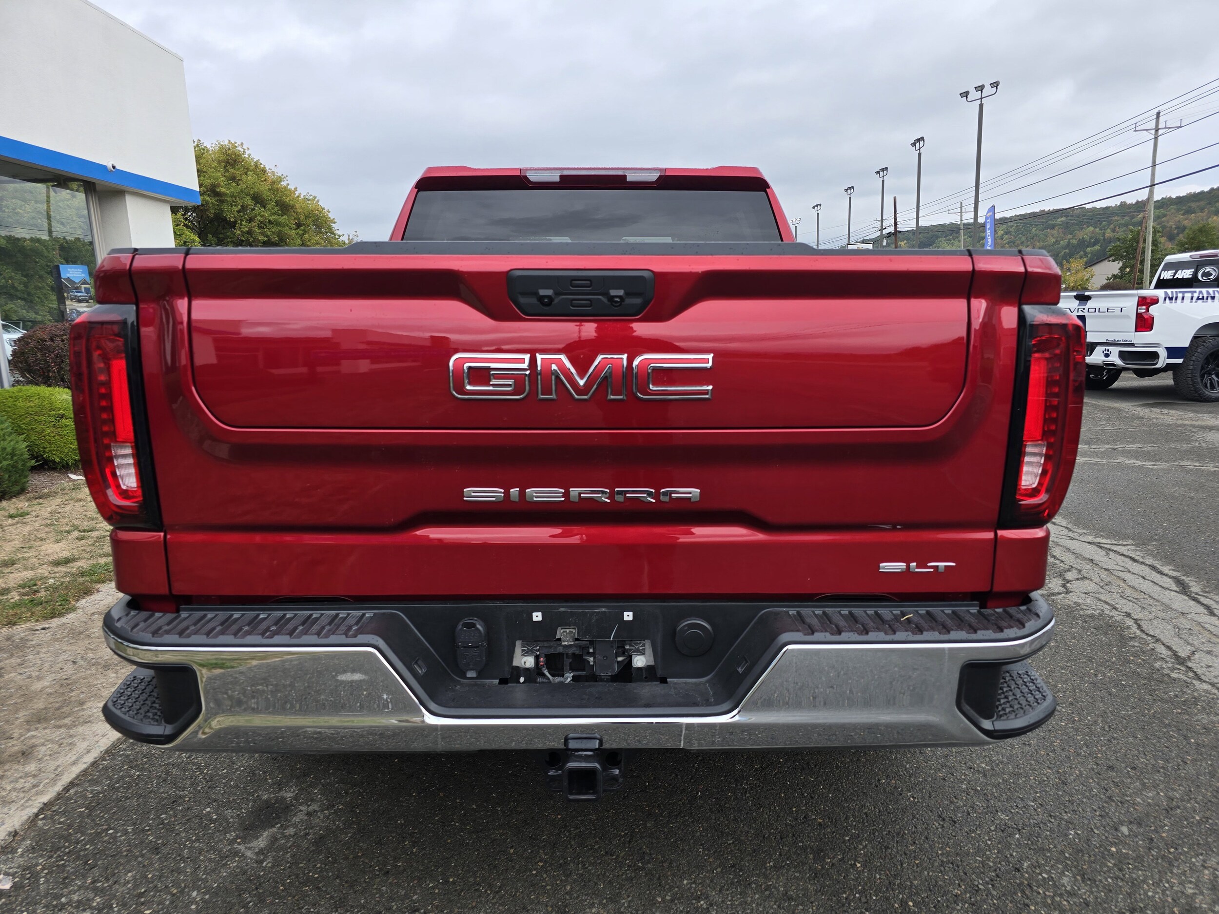 2025 Gmc Sierra 1500 SLT photo 2