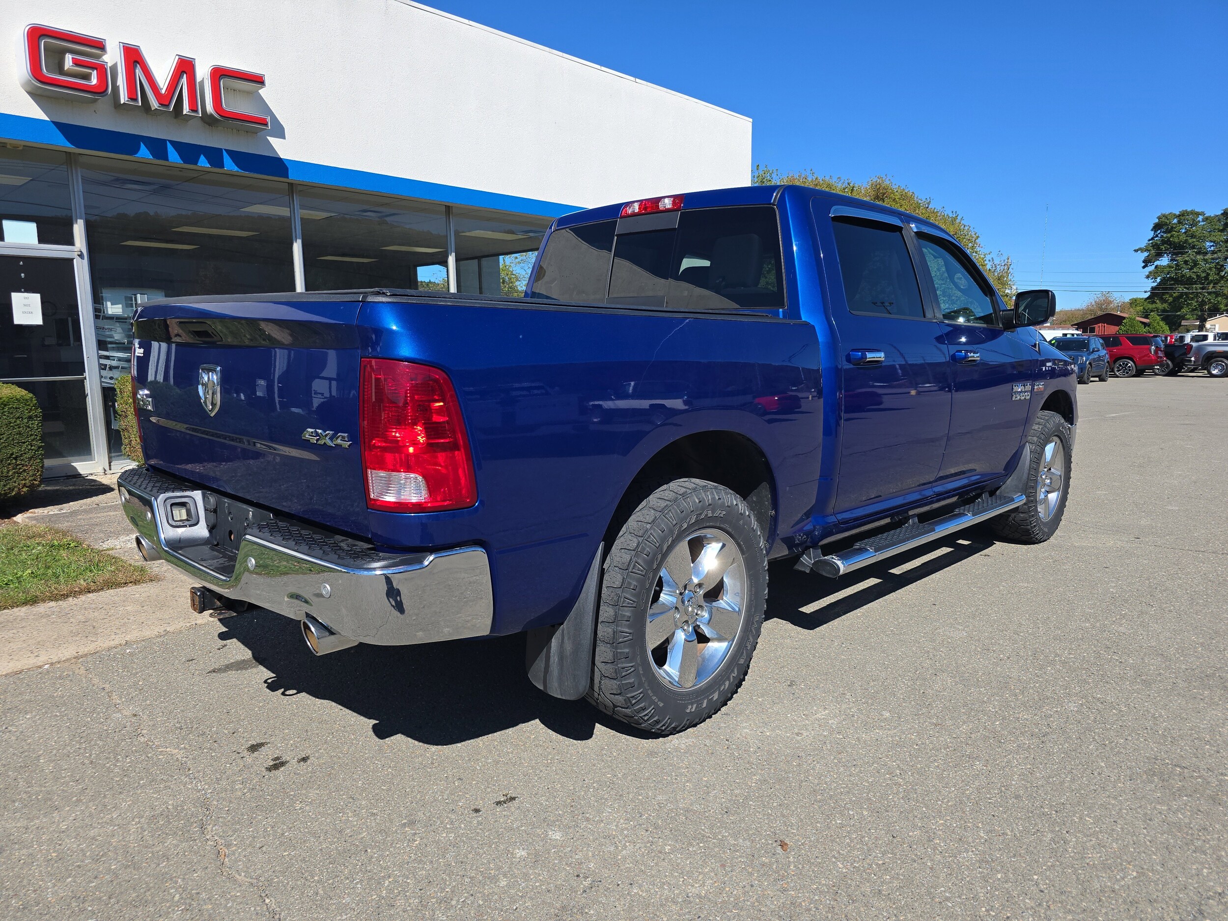 2016 Ram 1500 Big Horn photo 3