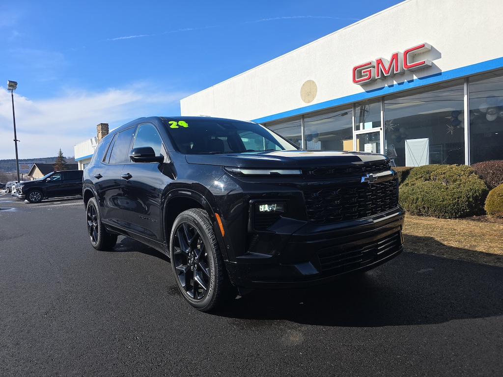 Used 2024 Chevrolet Traverse AWD RS SUV