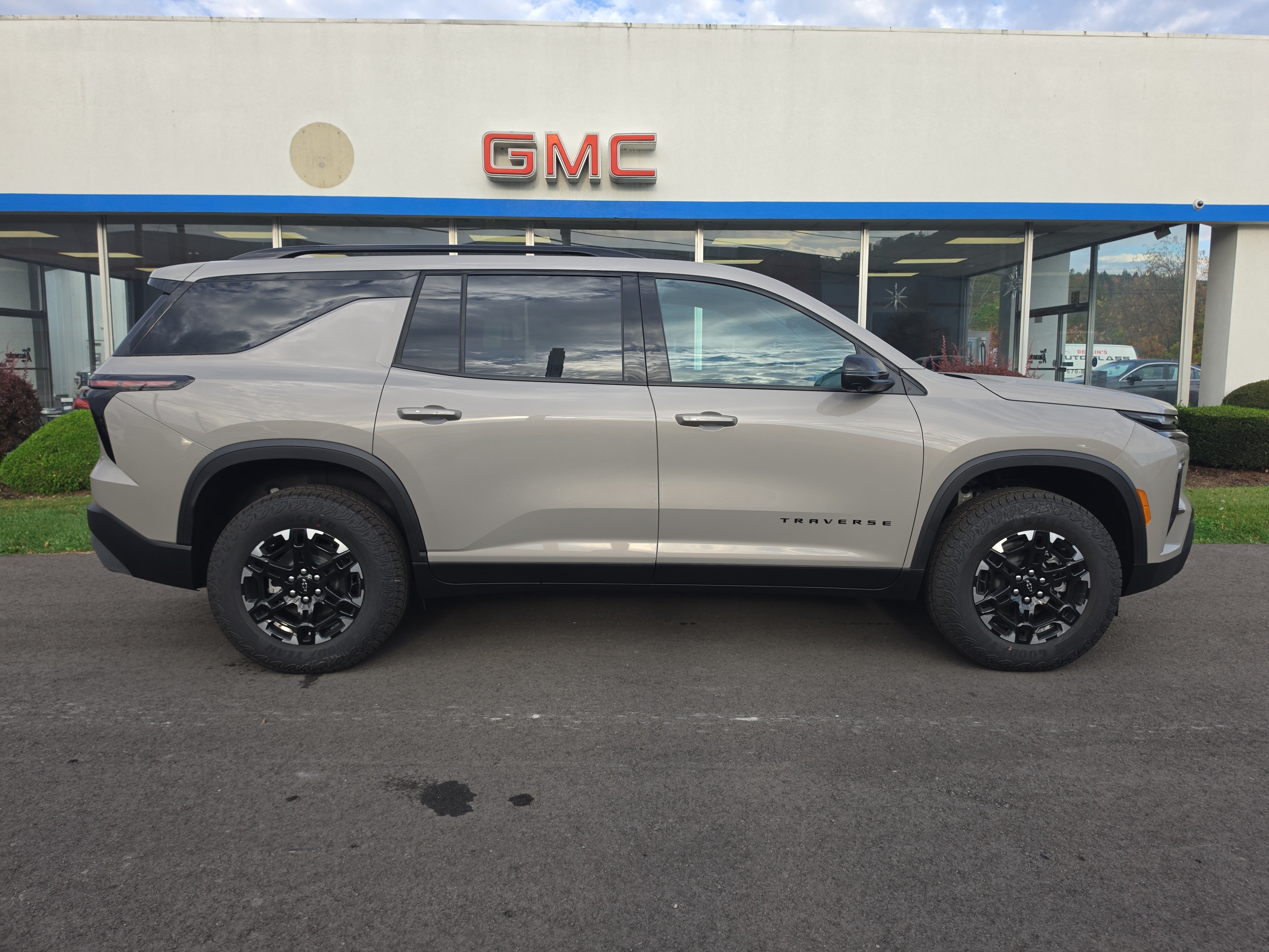 New 2027 Chevrolet Traverse AWD Z71 SUV