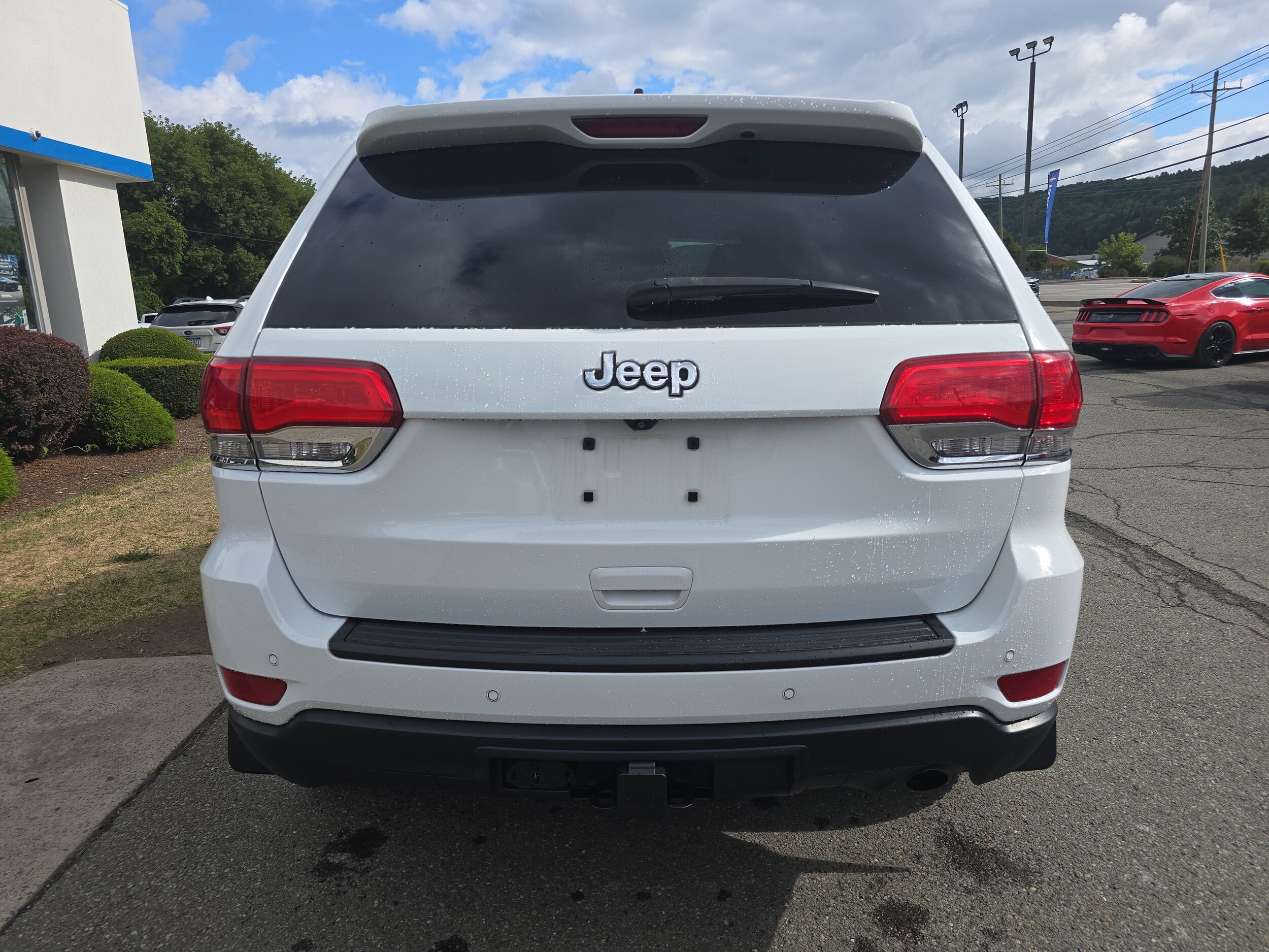 2016 Jeep Grand Cherokee Laredo photo 3