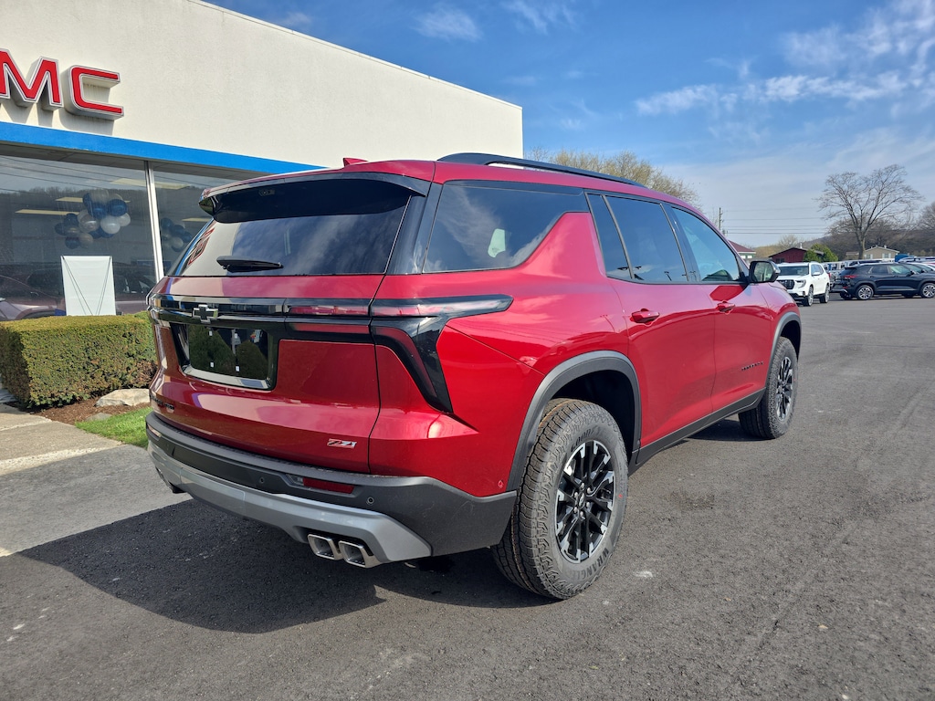 New 2026 Chevrolet Traverse AWD Z71 SUV