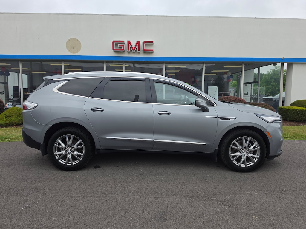 Used 2023 Buick Enclave Essence SUV