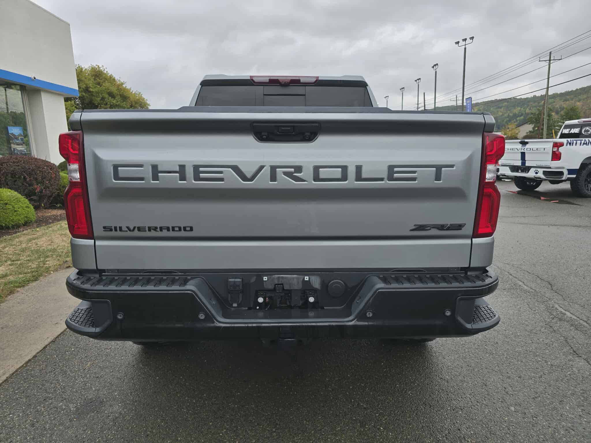 2023 Chevrolet Silverado 1500 ZR2 photo 3
