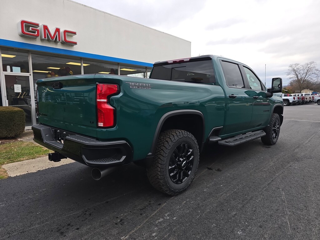 New 2026 Chevrolet Silverado 3500 HD LT Truck Crew Cab