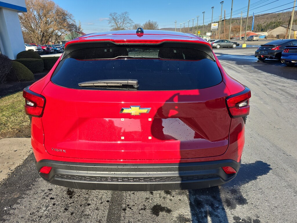 New 2026 Chevrolet Trax LS SUV