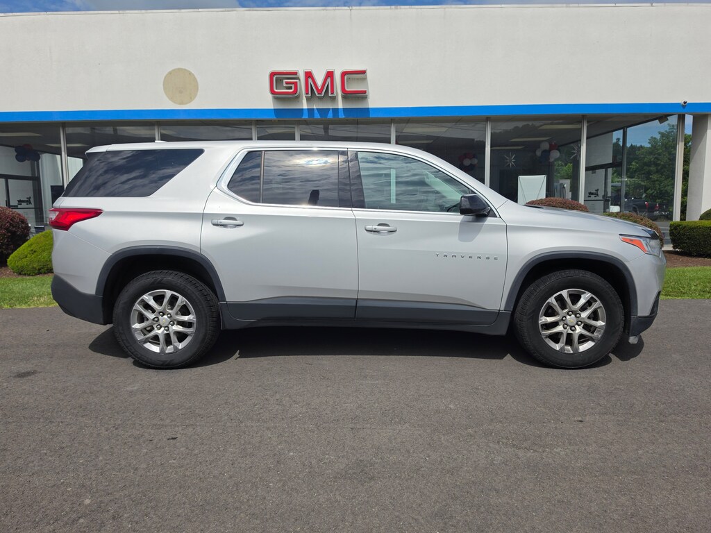 Used 2020 Chevrolet Traverse LS SUV