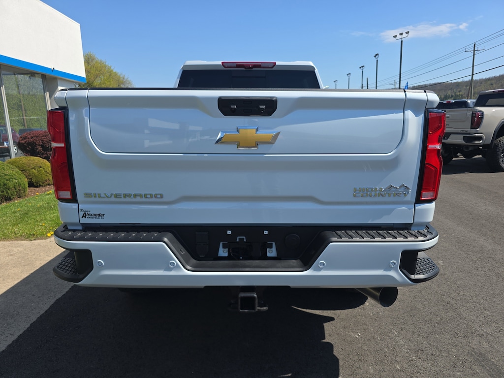 New 2026 Chevrolet Silverado 2500 HD High Country Truck Crew Cab
