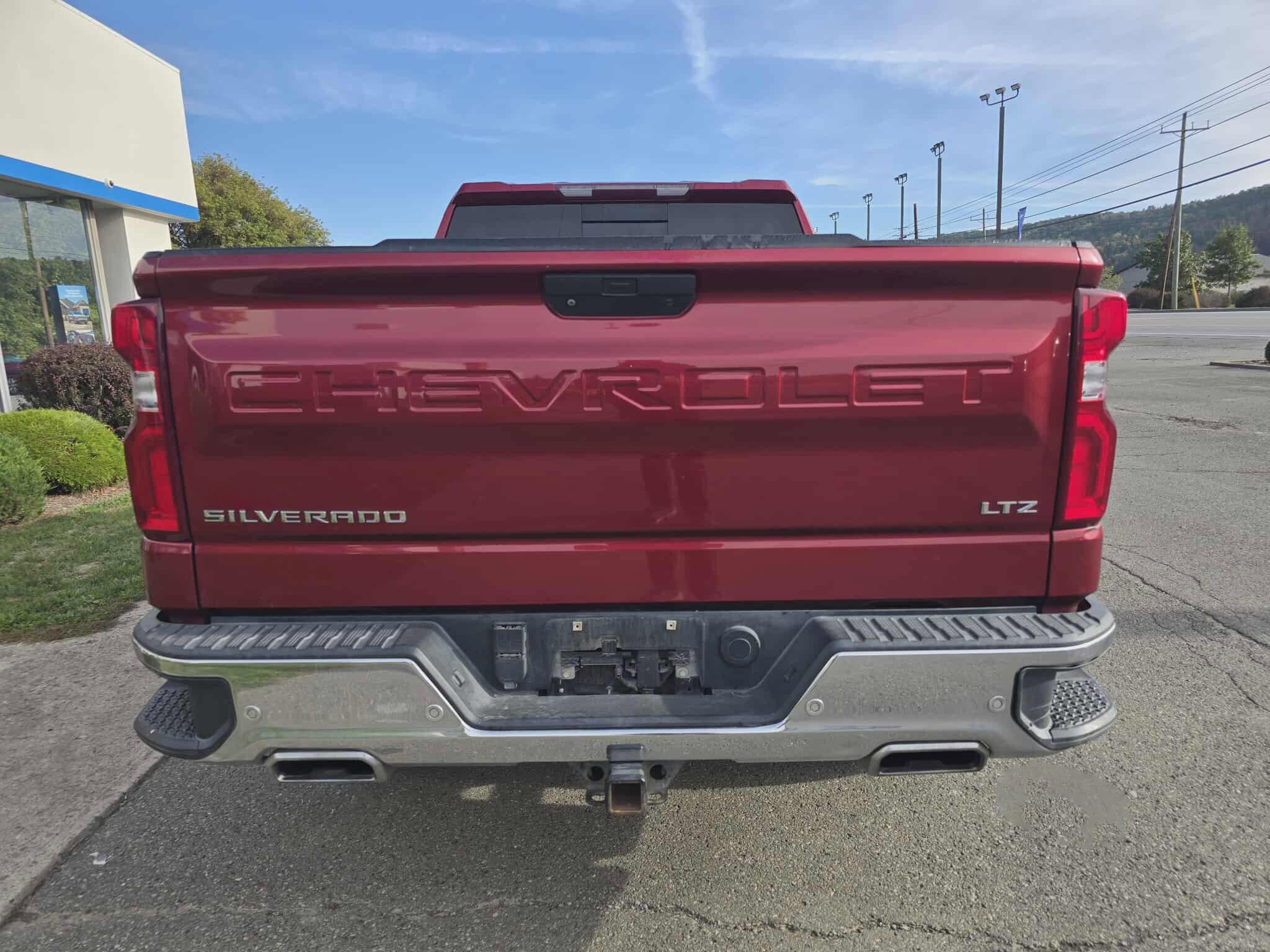 2019 Chevrolet Silverado 1500 LTZ photo 3