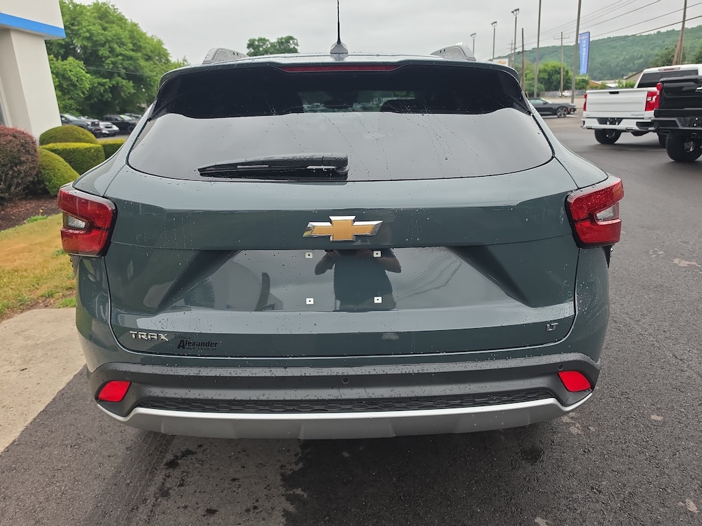Used 2026 Chevrolet Trax LT SUV