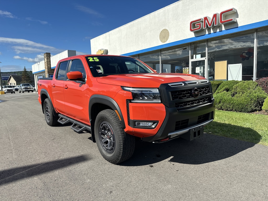 Used 2025 Nissan Frontier PRO-4X Truck Crew Cab