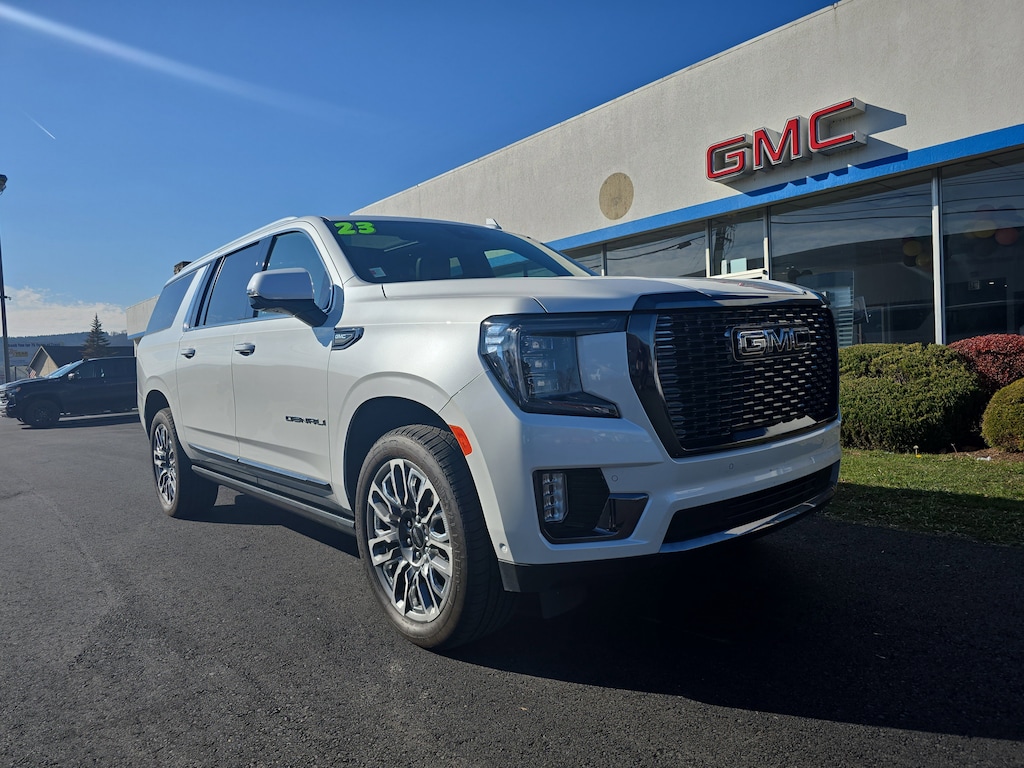 Used 2023 GMC Yukon XL Denali Ultimate SUV
