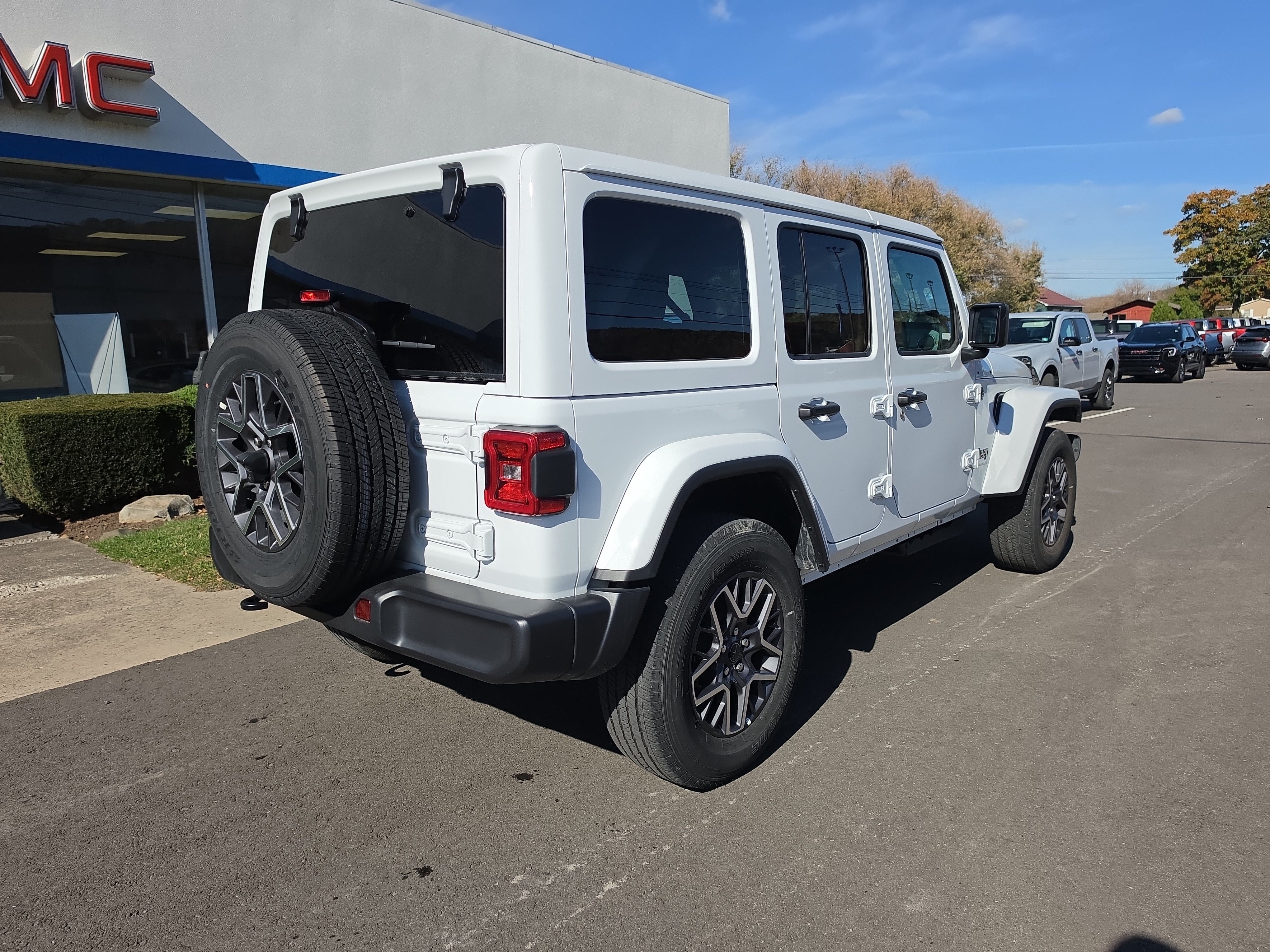 Used 2026 Jeep Wrangler Sahara SUV