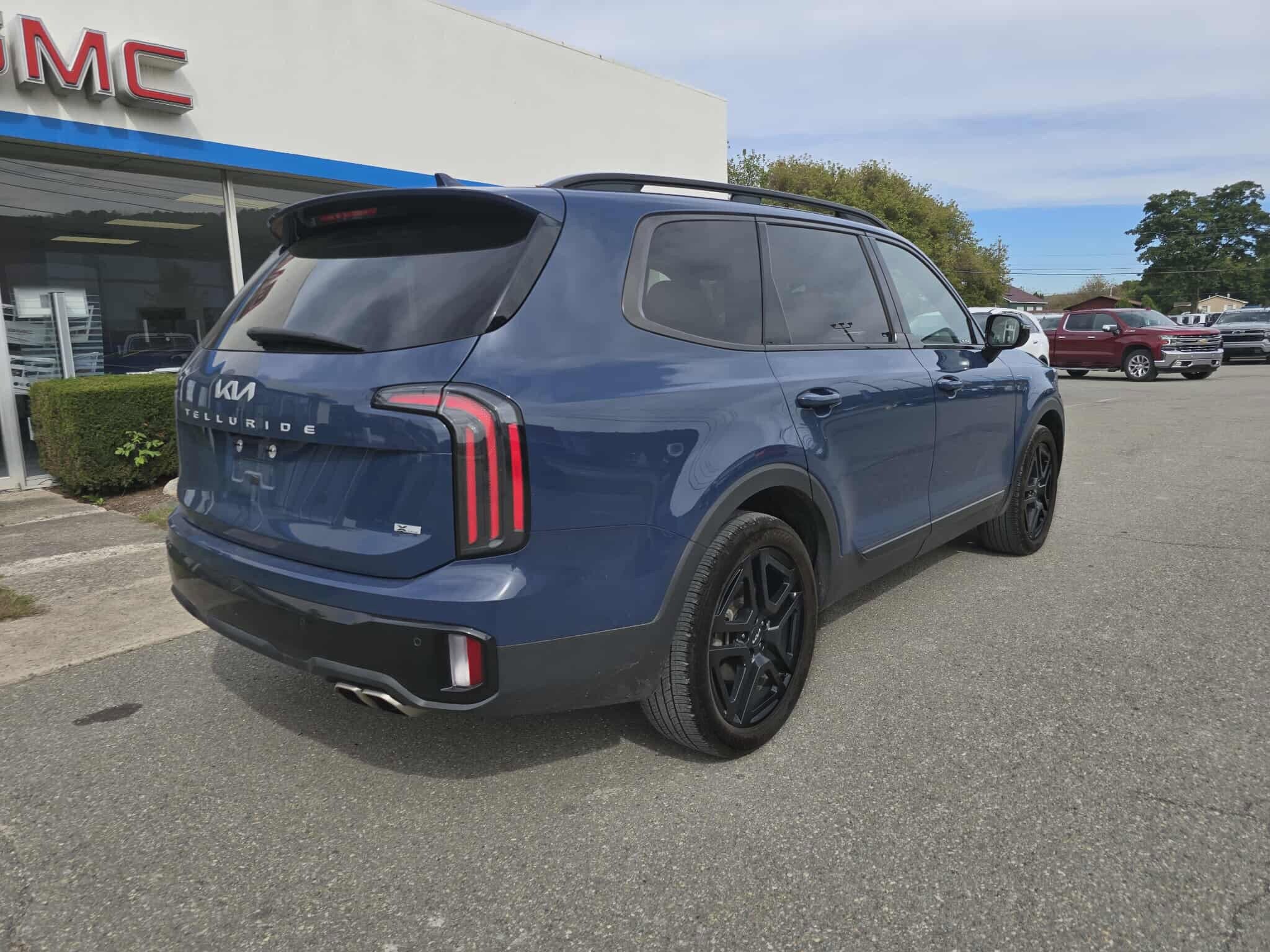 2024 Kia Telluride SX Prestige X-Line photo 2