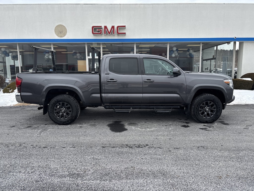 Used 2022 Toyota Tacoma 4WD SR5 Truck Double Cab