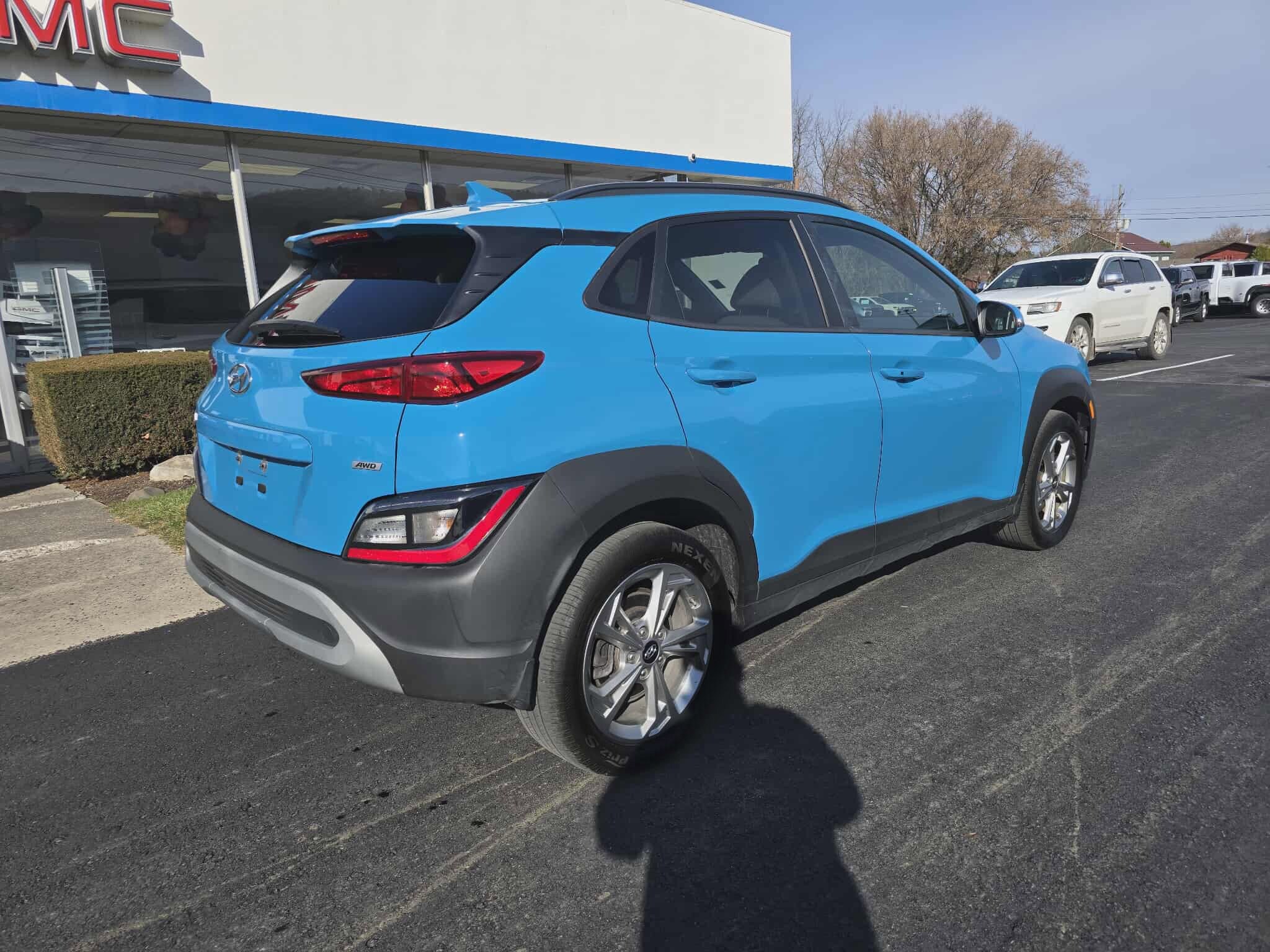 2023 Hyundai Kona SEL photo 3