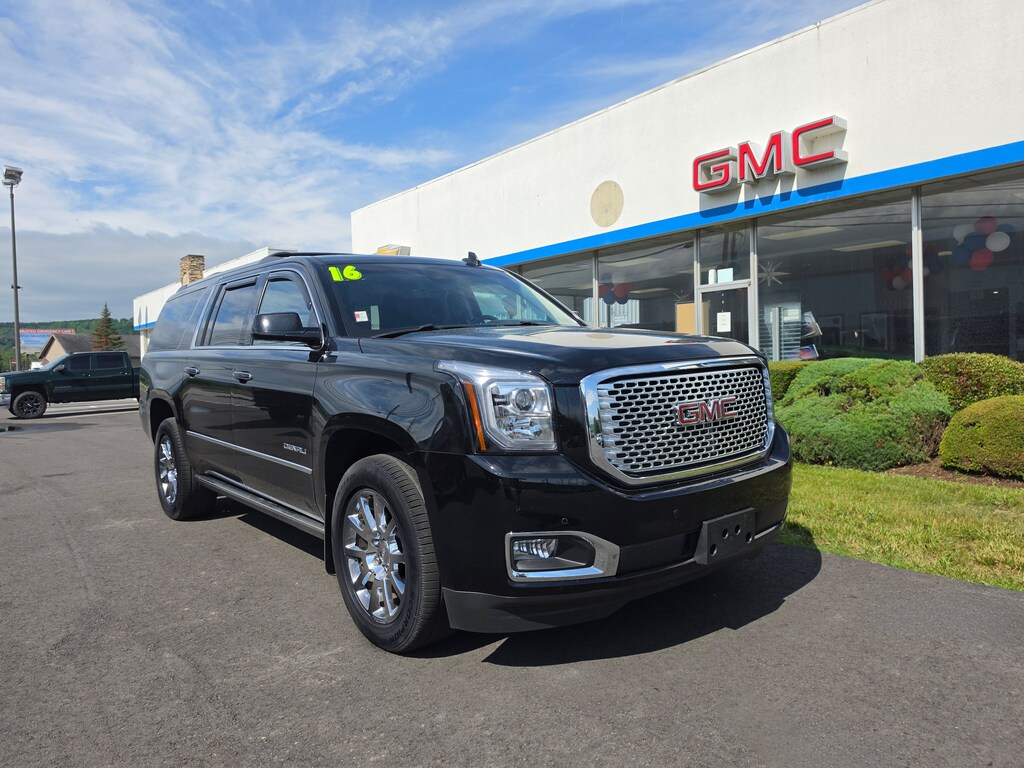 Used 2016 GMC Yukon XL Denali SUV