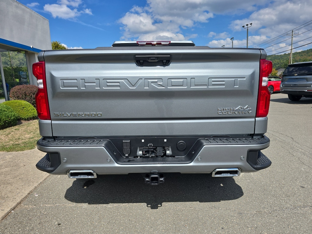 New 2026 Chevrolet Silverado 1500 High Country Truck Crew Cab