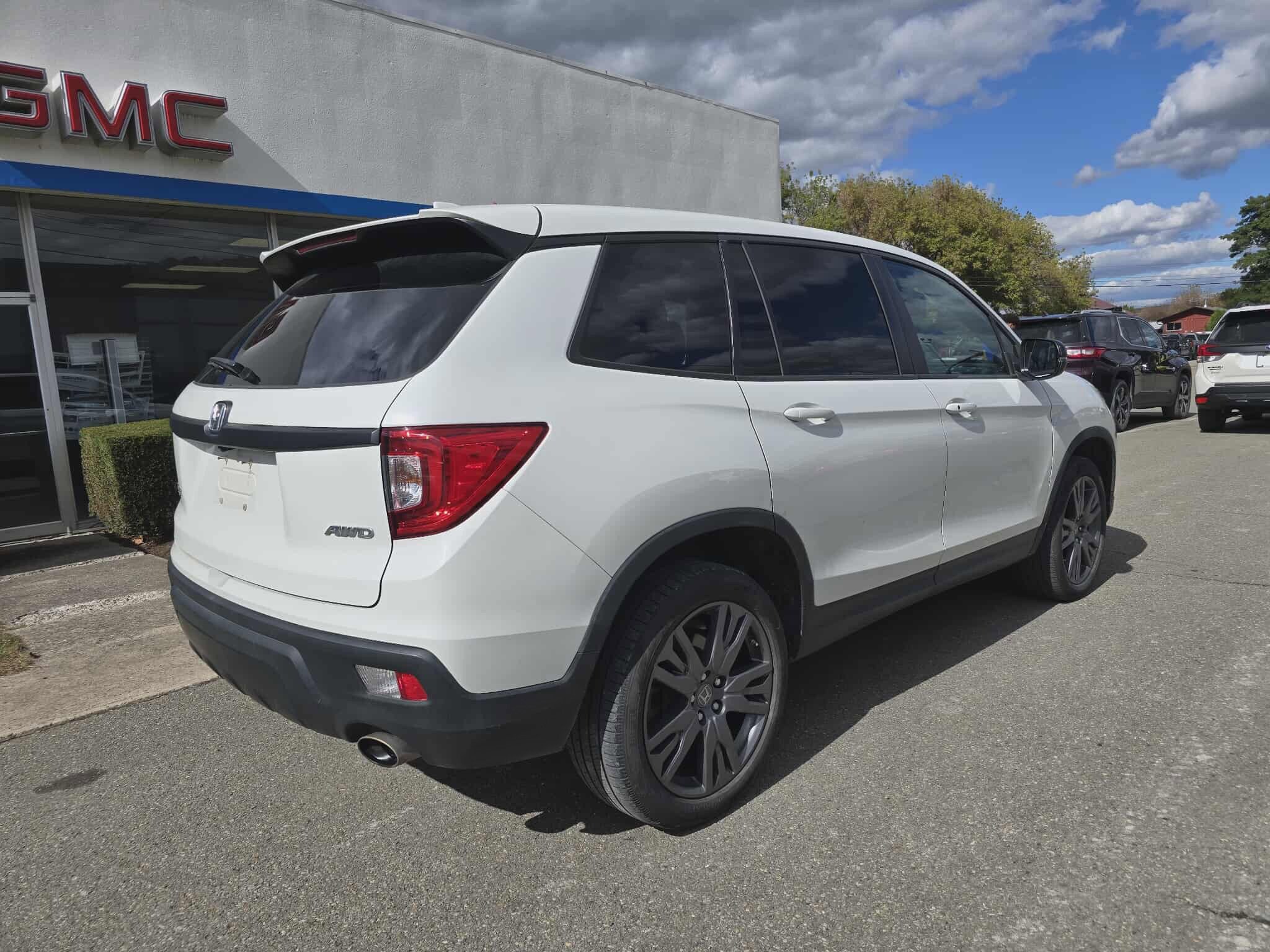 2020 Honda Passport EX-L photo 2