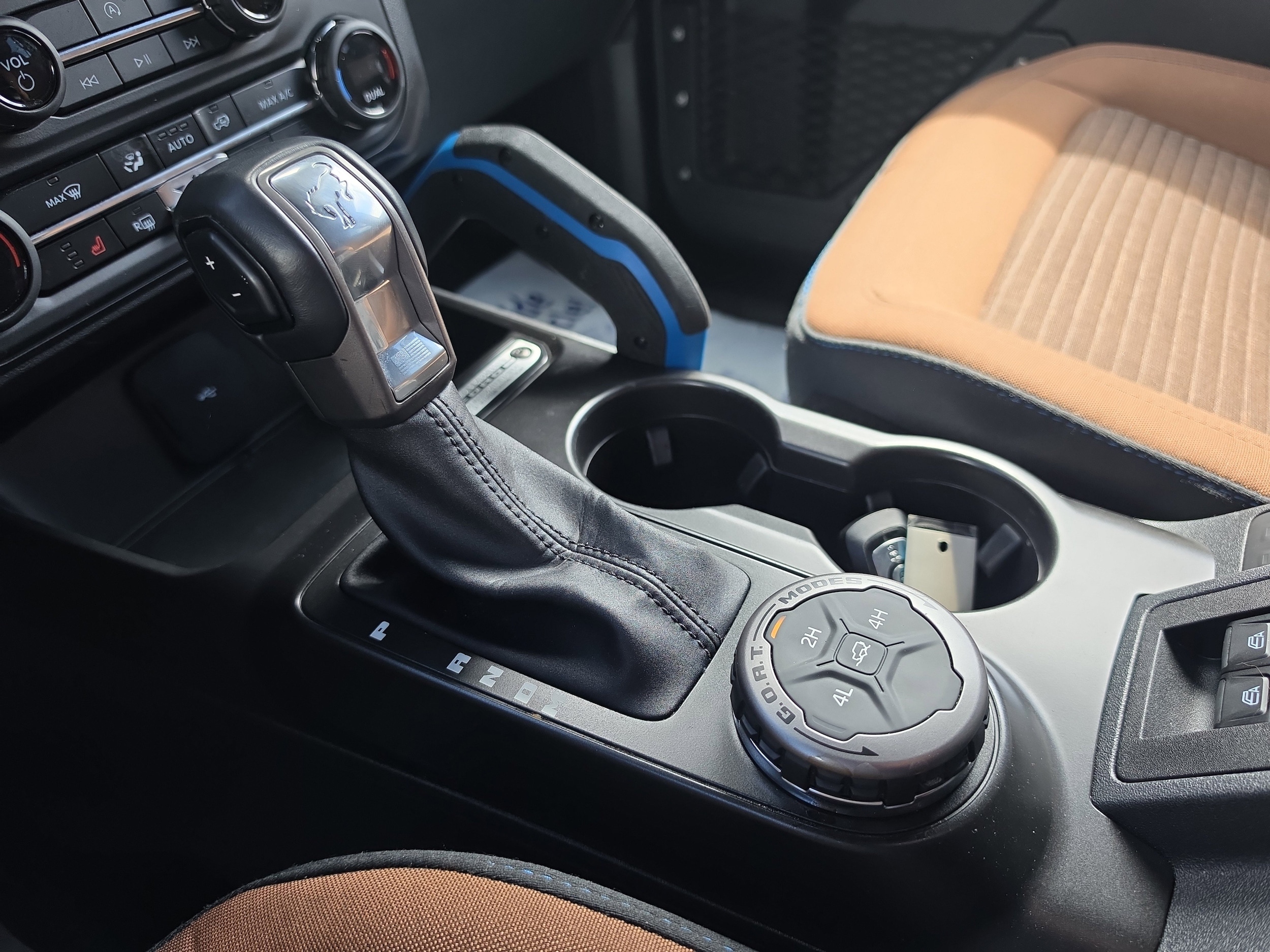 2023 Ford Bronco 4-Door Outer Banks - Photo 26
