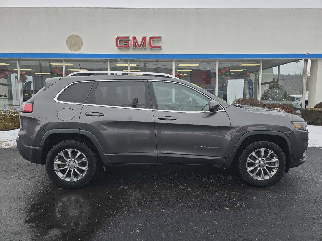 Used 2019 Jeep Cherokee Latitude Plus SUV